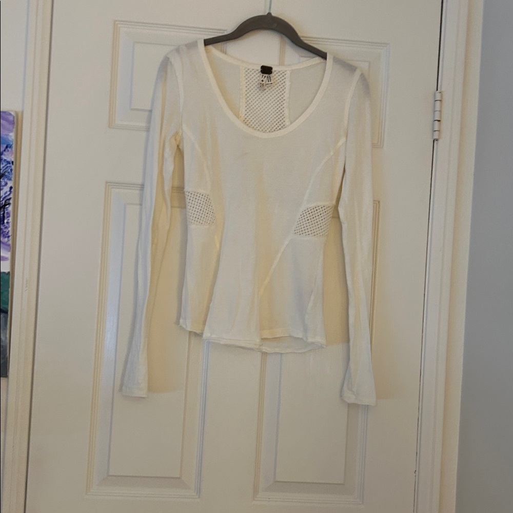 Long sleeve tee